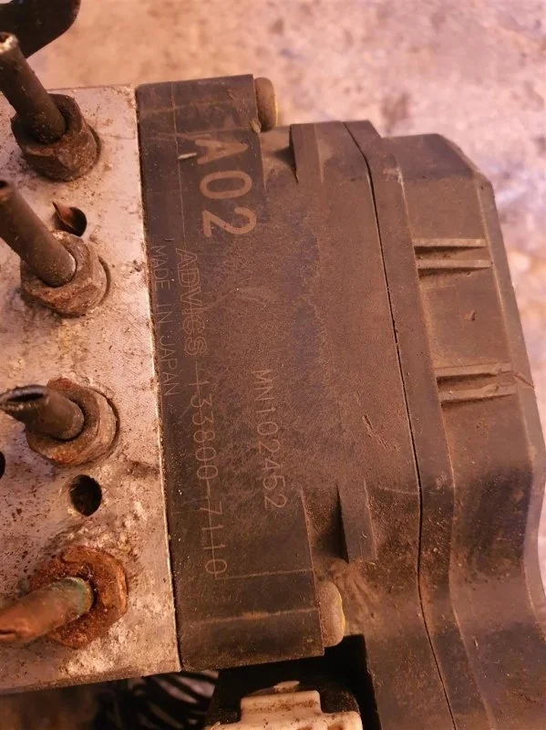 Блок ABS Mitsubishi L200 (2006-2015) 2006 MN102452 ПИКАП 2.5 D 4D56