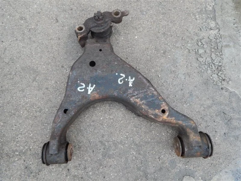 Рычаг передний нижний правый Toyota Land Cruiser Prado 120 (2002-2009) 2004 4806860010 3.0 D