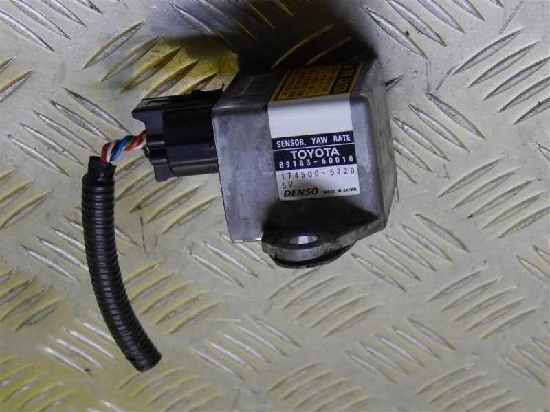 Датчик курсовой устойчивости Toyota Land Cruiser Prado 120 (2002-2009) 2004 8918360010 3.0 D