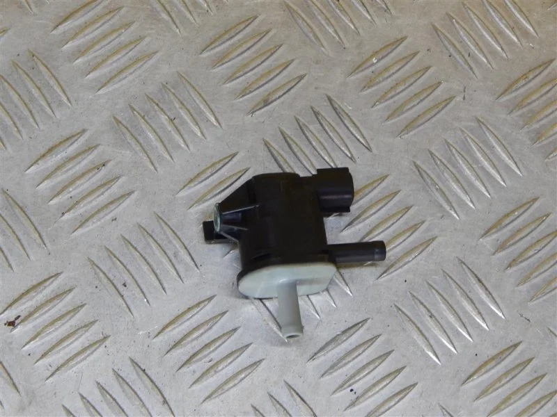 Клапан вакуумный Toyota Rav 4 (Xa30) (2005-2014) 2006 9091012276 2.0 I 1AZFE