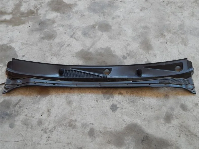 Дождевик Nissan Pathfinder (R51M) 2004-2013 2011 66862EB400 ВНЕДОРОЖНИК 2.5 D YD25DDTI