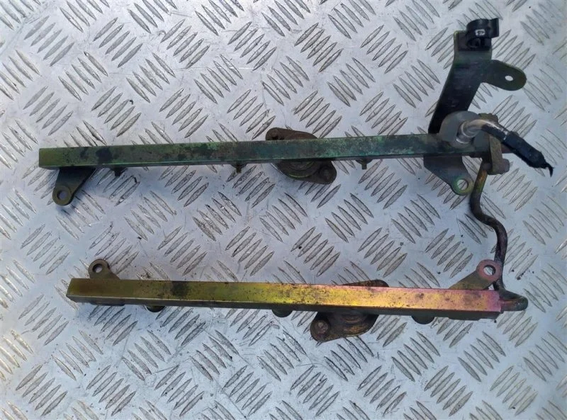 Топливная рампа Nissan Pathfinder (R51M) 2004-2013 2008 17520EB305 ВНЕДОРОЖНИК 4.0 I