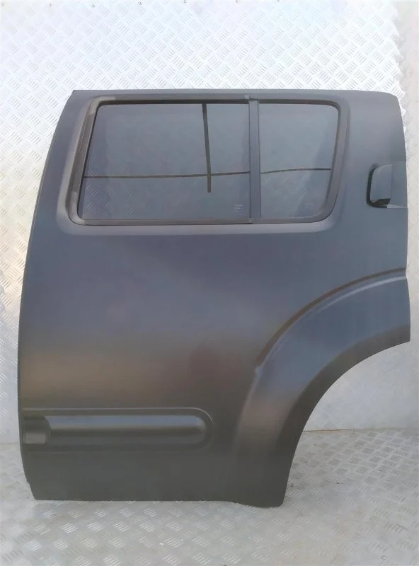 Стекло двери задней левой (форточка) Nissan Pathfinder (R51M) 2004-2013 2008 82263EB33A ВНЕДОРОЖНИК 4.0 I