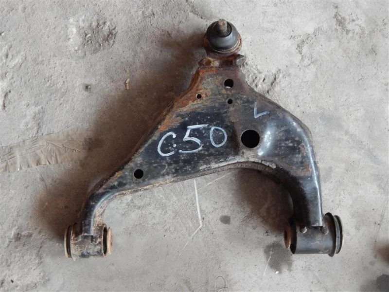 Рычаг передний нижний левый Toyota Hilux (2015-2021) 2016 480690K090 2.4 D 2GDFTV