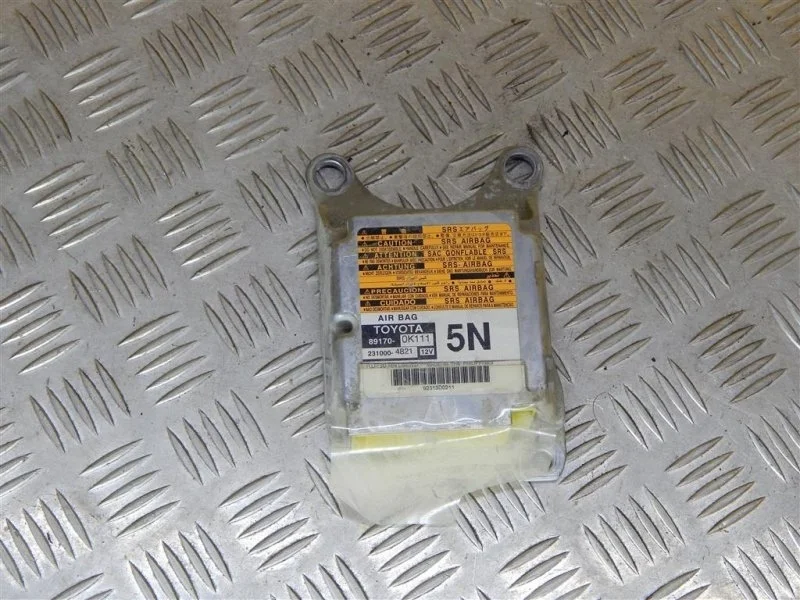 Блок AirBag Toyota Hilux (2005-2015) 2014 891700K111 2.5 D 2KDFTV