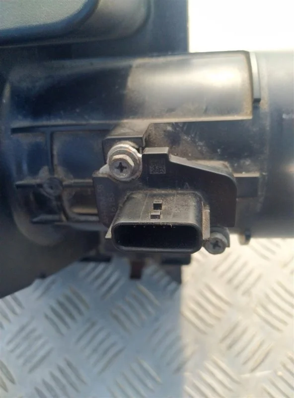 Расходомер воздуха Nissan Navara (D40) 2004-2015 2011 226807S000 2.5 D YD25DDTI