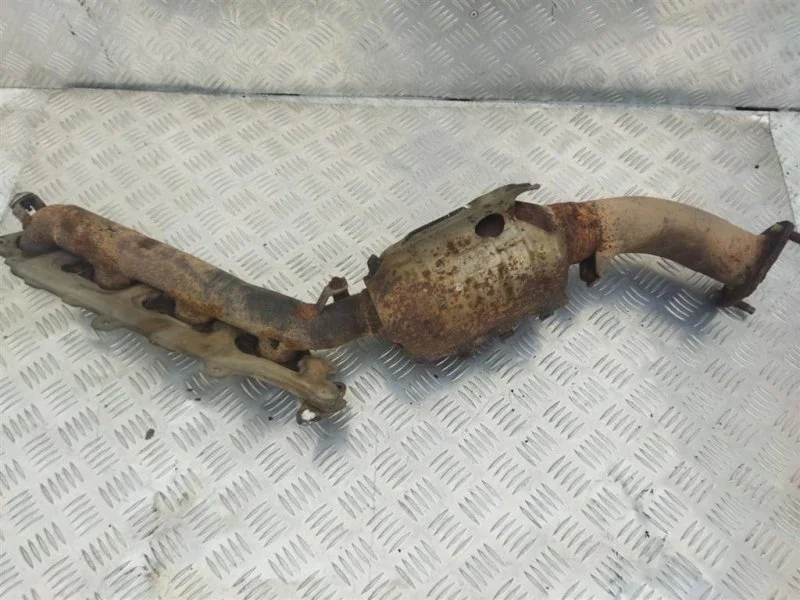 Коллектор выпускной Lexus Lx 570 (2007-2022) 2008 1714038020 5.7 I 3URFE