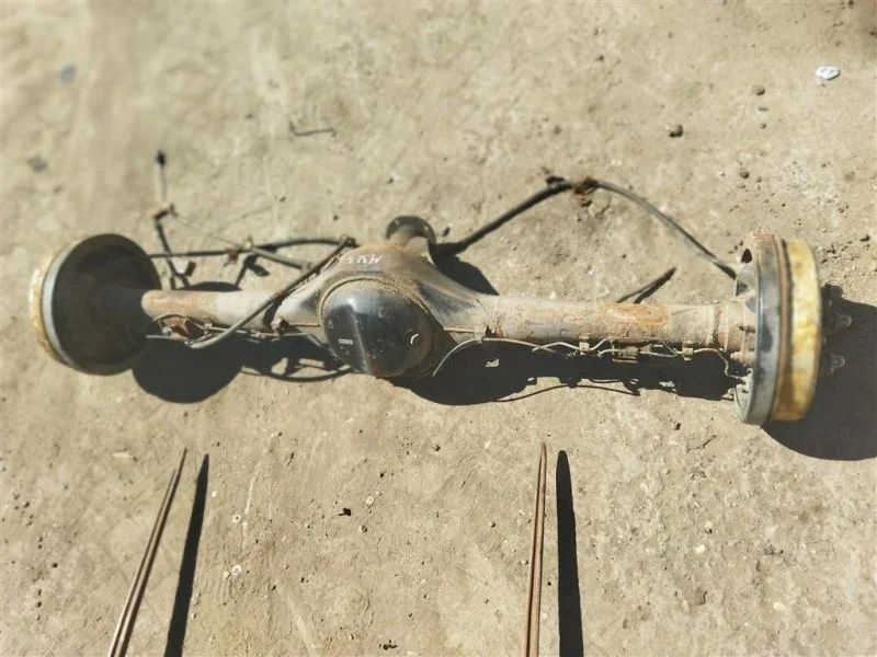 Мост задний Mitsubishi L200 (2006-2015) 2008 3711A034 2.5 D 4D56