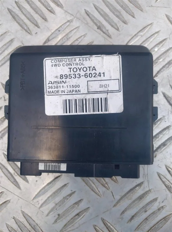 Блок управления полным приводом Toyota Land Cruiser 200 (2008-2021) 2008 8953360241 4.5 D