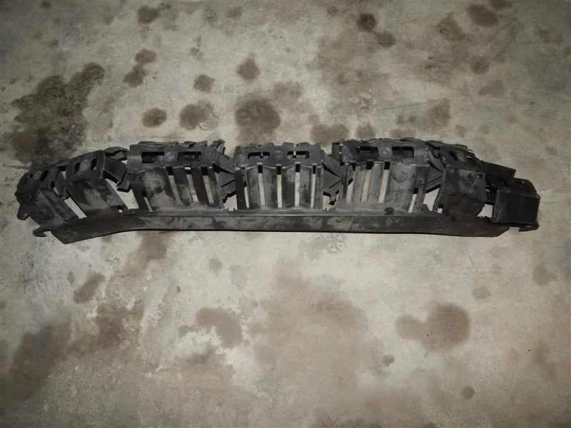 Наполнитель переднего бампера Infiniti Qx70 (2013-2017) 2015 620901CH0A 3.0 D V9X C002615