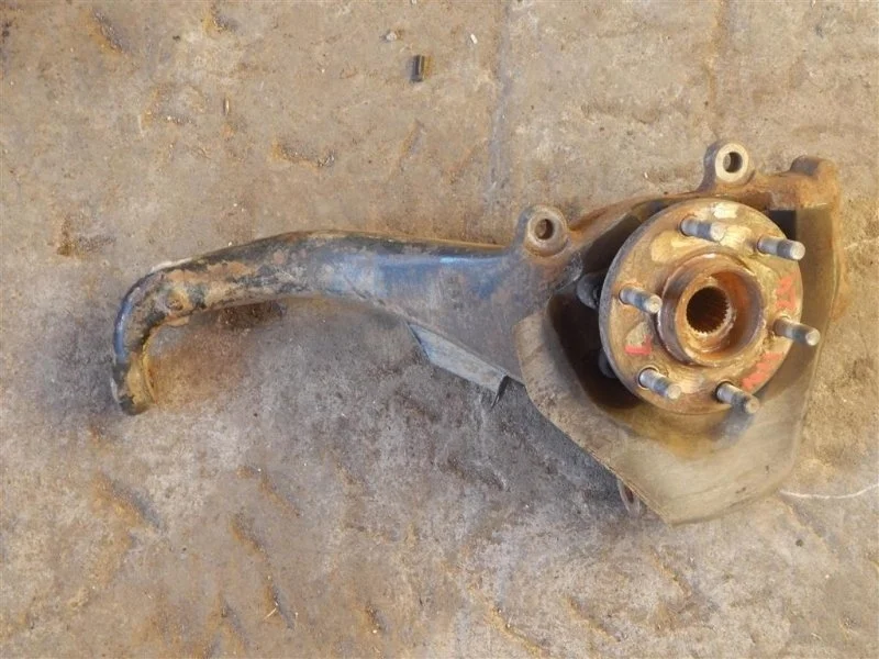 Кулак поворотный левый Nissan Navara (D40) 2004-2015 2010 400155X00C 2.5 D YD25DDTI