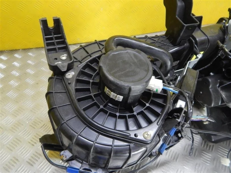 Моторчик печки Mitsubishi L200 (2006-2015) 2007 7802A105 2.5 D 4D56