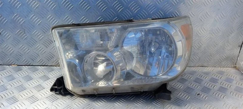 Фара левая Toyota Tundra Ii (2006-2022) 2010 811500C050