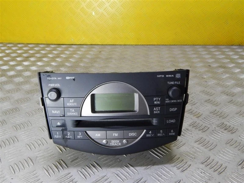 Магнитола Toyota Rav 4 (Xa30) (2005-2014) 2008 8612042220 2.2 D 2ADFTV