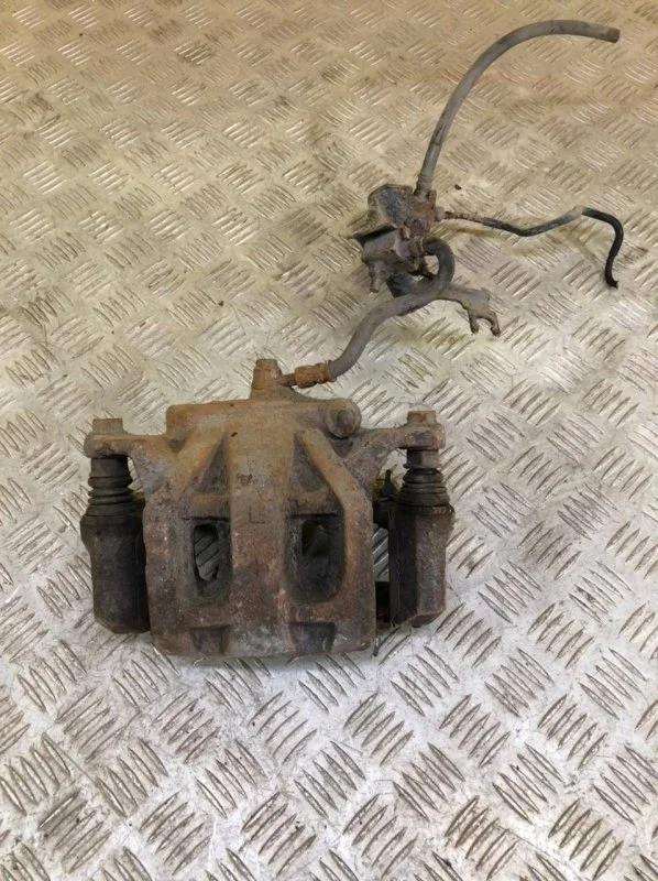 Суппорт передний левый Infiniti Fx 35 (2008-2013) 2012 41011EJ20A 3.5 I VQ35HR