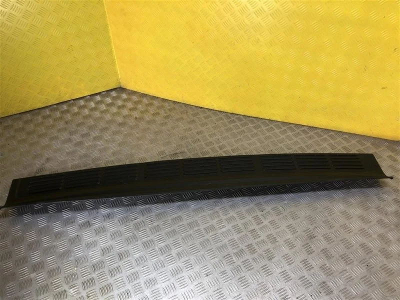 Накладка заднего бампера Toyota Land Cruiser 200 (2008-2021) 2008 5216260040 4.5 D UZJ200