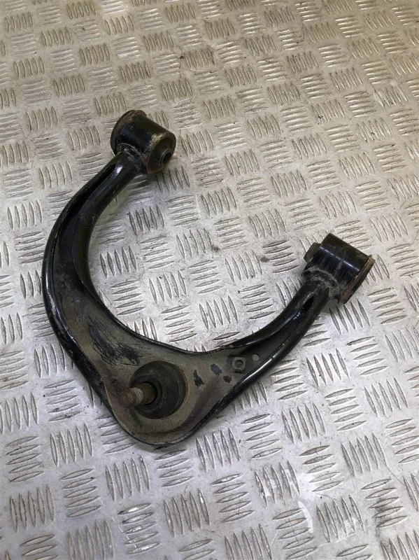 Рычаг передний правый Toyota Hilux (2015-2021) 2021 486100K040 2.4 D 2GDFTV