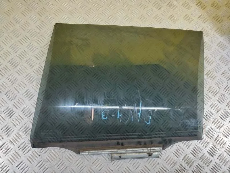 Стекло двери задней левой Toyota Rav 4 (Xa30) (2005-2014) 2008 6810442120 2.0 I 1AZFE