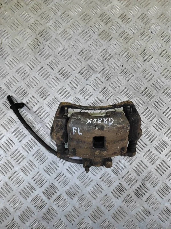 Суппорт передний левый Mitsubishi L200 (2006-2015) 2007 4605A201 2.5 D 4D56