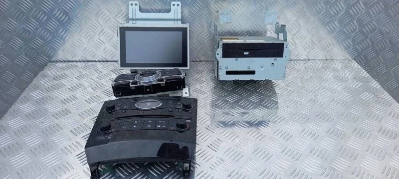 Магнитола Infiniti Fx 35 (2008-2013) 2008 259151BJ0A 3.5 I VQ35HR