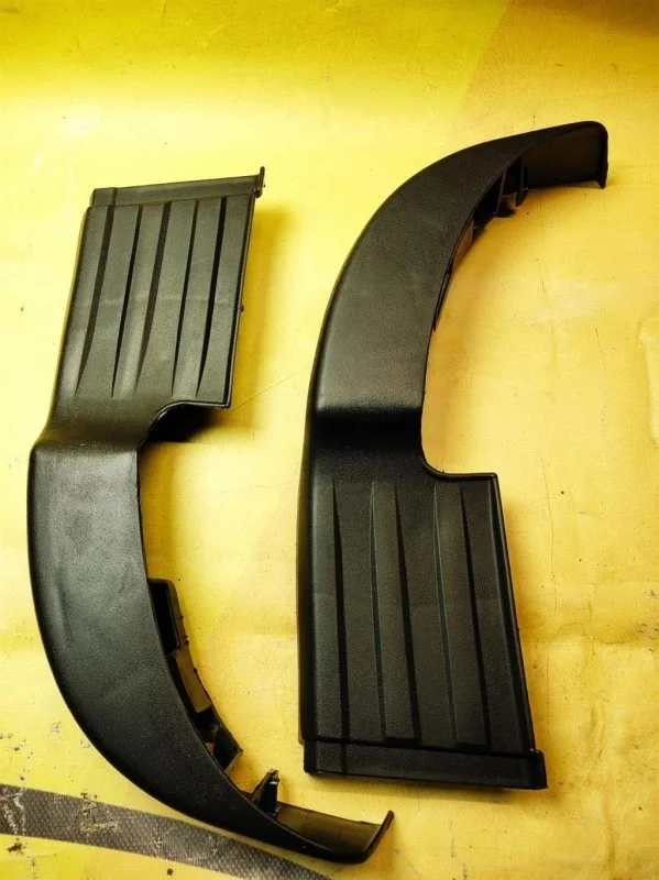 Накладка заднего бампера левая Toyota Hilux (2015-2021) 2016 521640K030