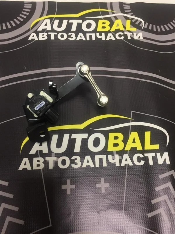 Датчик положения подвески Lexus Lx 570 (2007-2022) 2008 8940560020