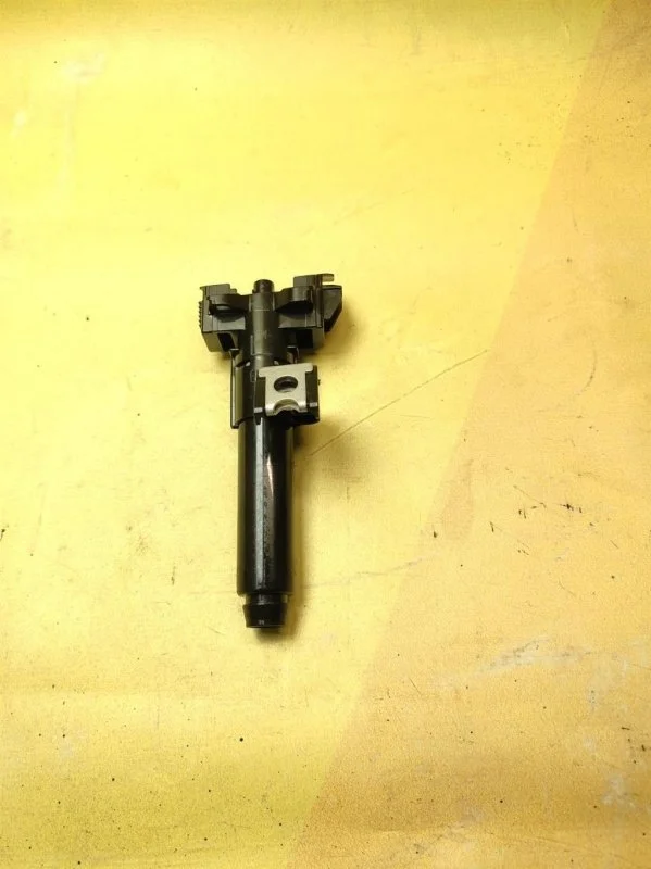 Форсунка омывателя фар Toyota Hilux (2015-2021) 2016 852080K040