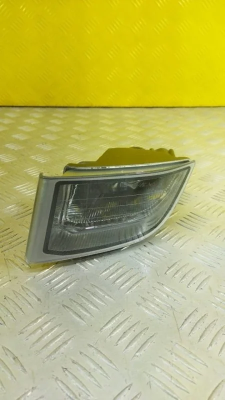Фара противотуманная левая Toyota Land Cruiser Prado 120 (2002-2009) 2005 8122160071