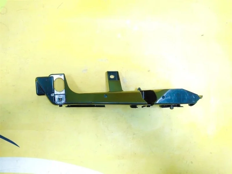 Крепление бампера переднего Toyota Land Cruiser Prado 120 (2002-2009) 2002 5211560071