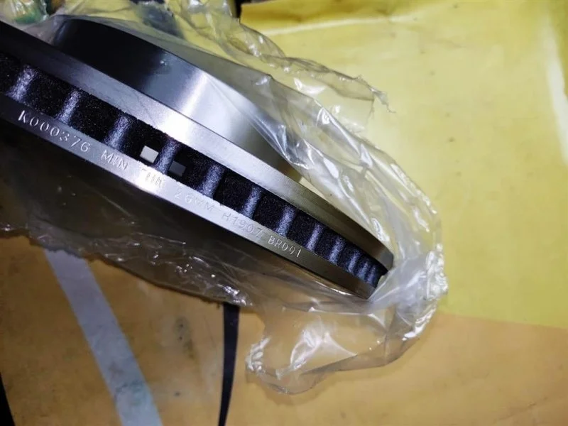 Диск тормозной передний Toyota Land Cruiser Prado 120 (2002-2009) 2002 4351260160