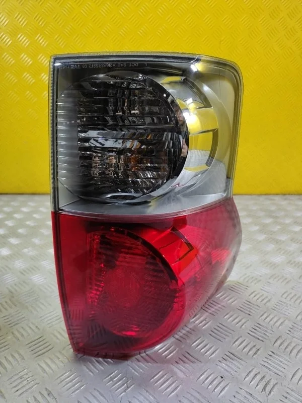 Фонарь задний левый Toyota Tundra Ii (2006-2022) 2007 815600C070