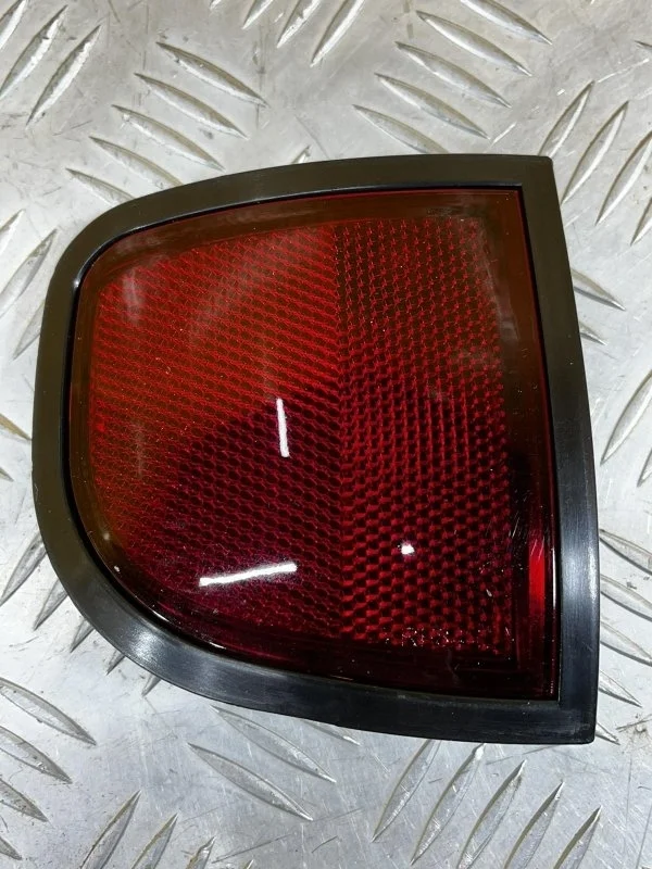 Катафот Mitsubishi L200 (2006-2015) 2010 8355A015