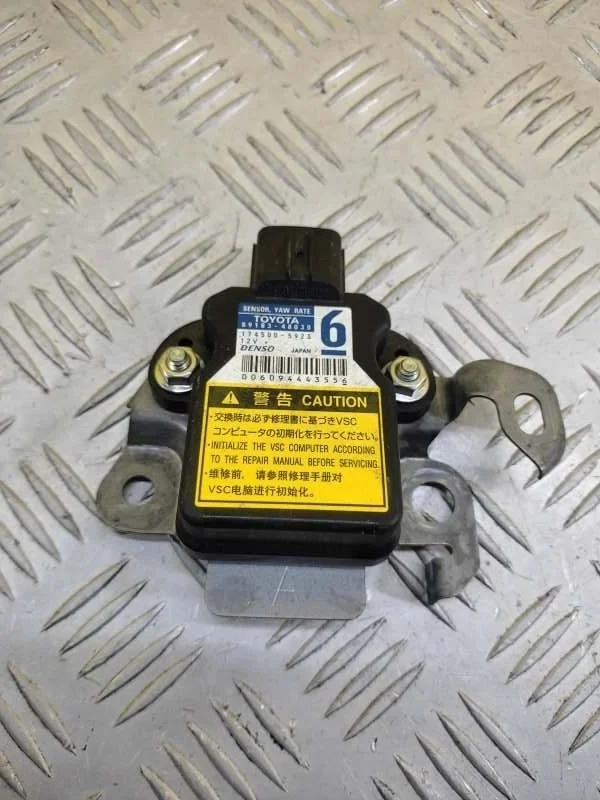 Датчик ускорения Toyota Land Cruiser Prado 150 (2009-2023) 2014 8918348030 3.0 D 1KDFTV