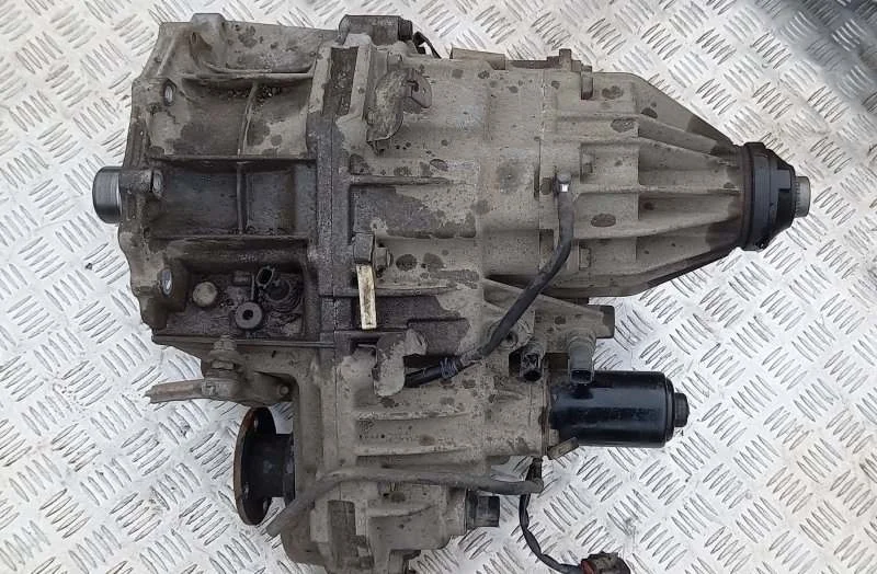 Раздаточная коробка Nissan Pathfinder (R51M) 2004-2013 2008 33100EA70A ВНЕДОРОЖНИК 2.5 D YD25DDTI