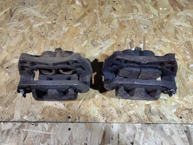 Суппорт передний левый Infiniti Ex I (J50) 2007 – 2013 2011 41011EJ20A ВНЕДОРОЖНИК 3.0 D V9X