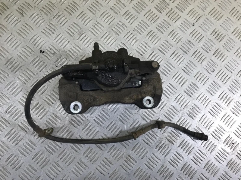 Суппорт передний правый Mitsubishi L200 (2015-2022) 2018 4605A202 ПИКАП 2.4 D 4N15