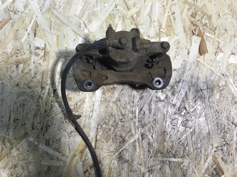 Суппорт передний левый Mitsubishi L200 (2015-2022) 2019 4605A201 ПИКАП 2.4 D 4N15