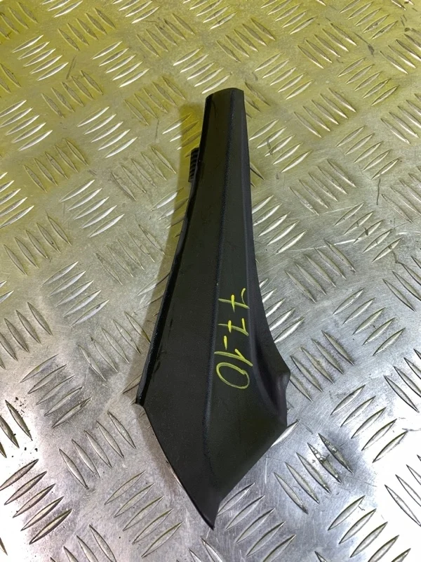 Молдинг стекла лобового Toyota Rav 4 (Ca40) (2012-2019) 2015 5386642020 2.0 D 1ADFTV