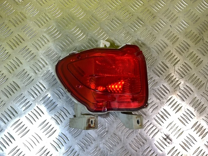 Фонарь противотуманный левый Toyota Rav 4 (Xa30) (2005-2014) 2006 8145642010 2.0 I 1AZFE