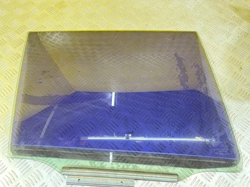 Стекло двери задней правой Toyota Rav 4 (Xa30) (2005-2014) 2006 6810342120 2.0 I 1AZFE