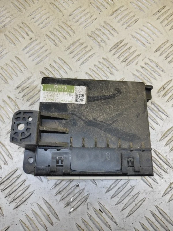 Блок электронный Toyota Rav 4 (Xa30) (2005-2014) 2008 8865042240 2.0 I 1AZFE