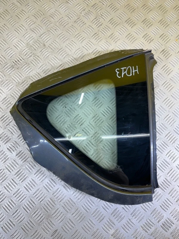 Стекло кузовное боковое правое Toyota Rav 4 (Xa30) (2005-2014) 2006 6271042270 2.2 D 2ADFTV