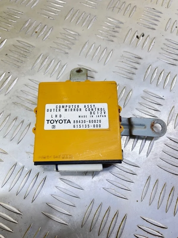 Блок управления зеркалами Toyota Land Cruiser (100) 1998-2007 2002 8943060020 4.7 I 2UZFE