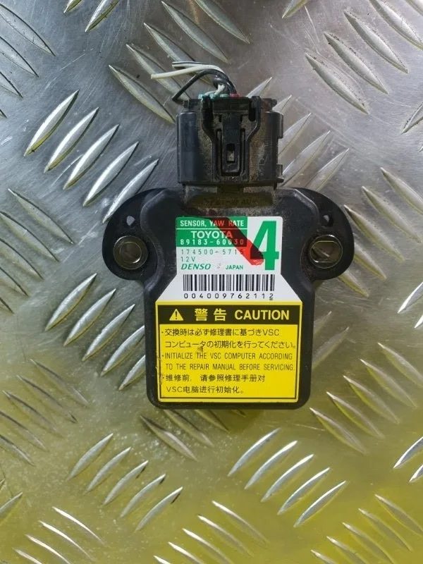 Датчик курсовой устойчивости Toyota Hilux (2005-2015) 2014 8918360030 3.0 D 1KDFTV