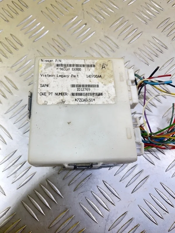 Блок электронный Nissan Pathfinder (R51M) 2004-2013 2009 98800EB300 ВНЕДОРОЖНИК 2.5 D YD25DDTI