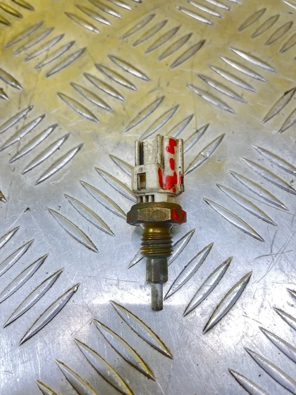 Датчик температуры охлаждающей жидкости Toyota Rav 4 (Xa30) (2005-2014) 2009 8942233030 2.4 I 2AZFE