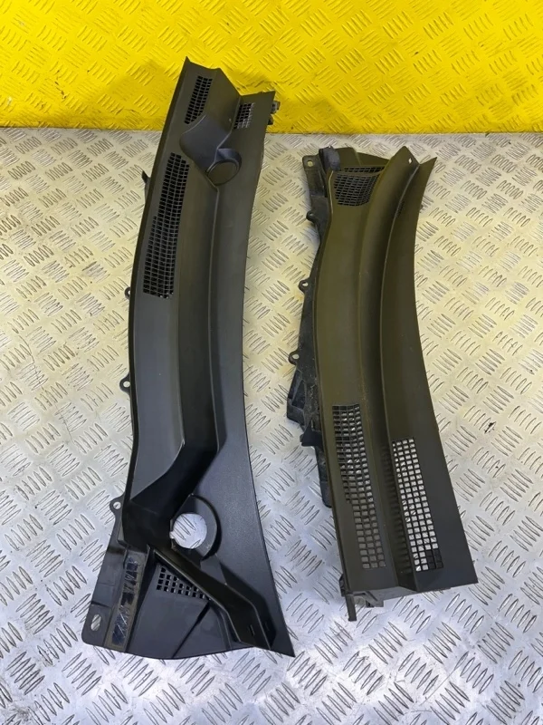 Дождевик Infiniti Fx 35 (2008-2013) 2012 668621CA0A 3.5 I VQ35HR