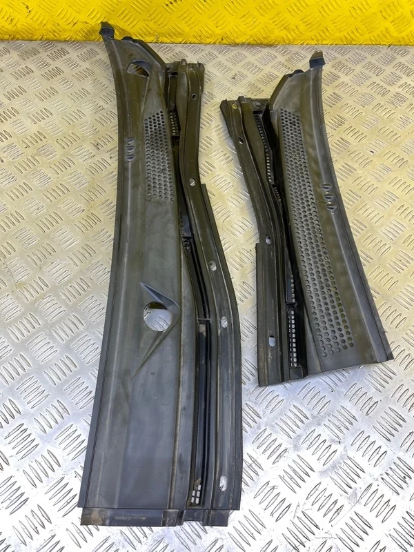 Дождевик Mitsubishi Pajero Sport Ii (2008-2017) 2012 MN117709 ВНЕДОРОЖНИК 2.5 D 4D56