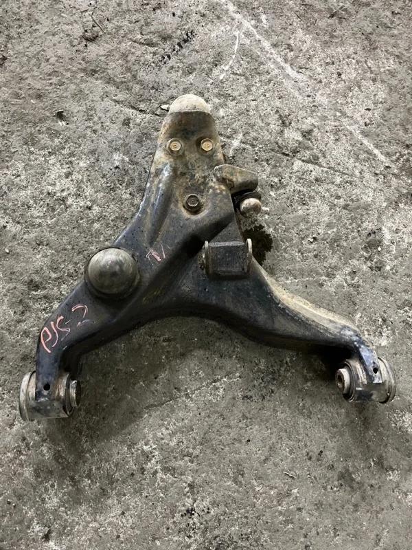 Рычаг передний нижний левый Mitsubishi Pajero Sport Ii (2008-2017) 2012 4013A329 ВНЕДОРОЖНИК 2.5 D 4D56