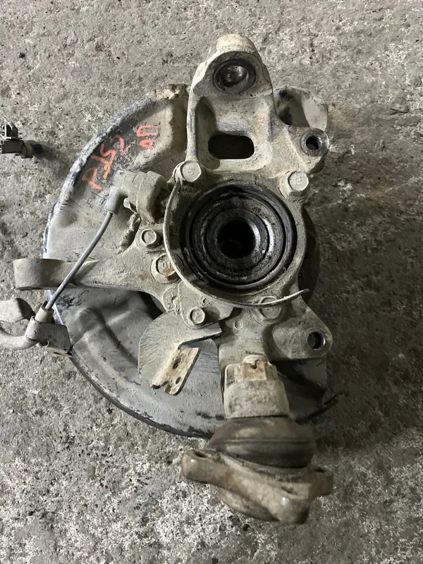 Кулак поворотный левый Mitsubishi Pajero Sport Ii (2008-2017) 2012 3870A109 ВНЕДОРОЖНИК 2.5 D 4D56